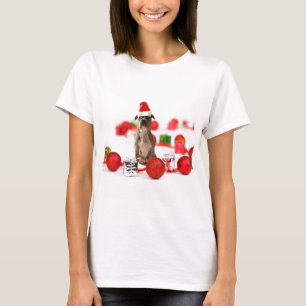 Pit Bull Dog met cadeaudoos en kerstversieringen T-shirt