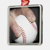 Pitchers pakken een honkbal aan metalen ornament (Links)