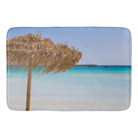 Pittoresk tropisch strand met strooien parasol badmat (Voorkant)
