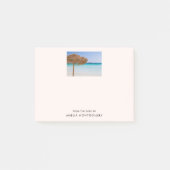 Pittoresk tropisch strand met strooien parasol post-it® notes (Voorkant)