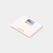 Pittoresk tropisch strand met strooien parasol post-it® notes (Schuin)