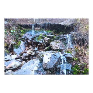 Pittoreske bergwaterval - Wilde natuur Roemenië Foto Afdruk