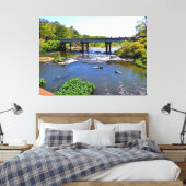 Pittoreske rivierbrug canvas afdruk (Insitu (Slaapkamer))