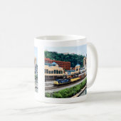 Pittsburgh PA - Trein op postplein Koffiemok (Voorkant rechts)