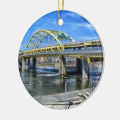 Pittsburgh Pennsylvania Circle Ornament (Links)