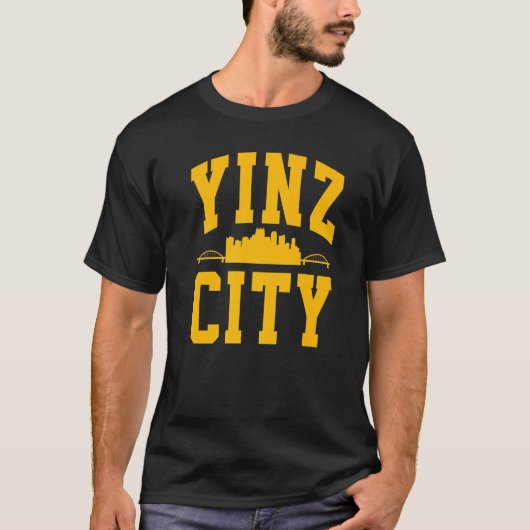 Pittsburgh Yinz Yinzer Steel City Skyline 412 Hom T-shirt (Voorkant)