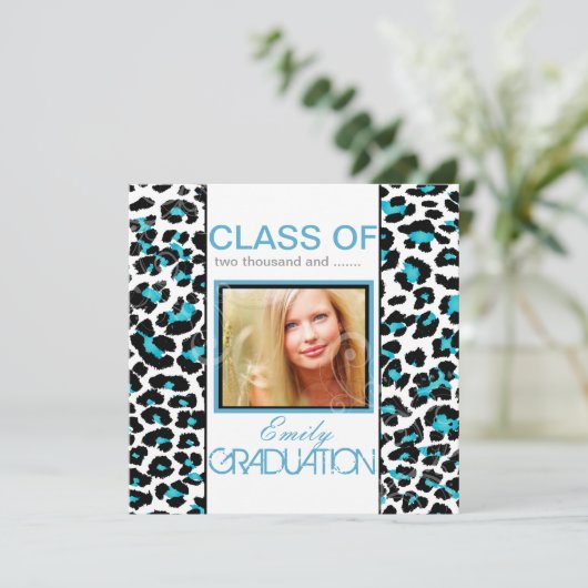PixDezines Aqua Blue Leopard Print Afstuderen Kaart (Staand voorkant)