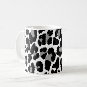 PixDezines black and white leopard print Koffiemok (Voorkant links)