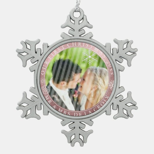 PixDezines de heer&Mrs. Eerste kerstRoos Gold Lijs Tin Sneeuwvlok Ornament (Voorkant)