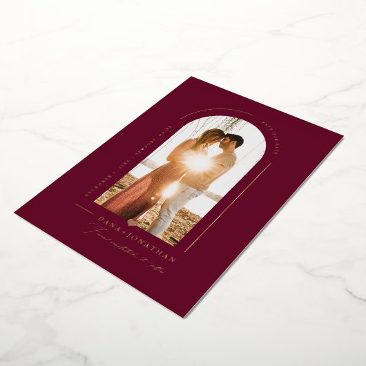 PixDezines DIY kleur Bourgogne Opslagdatum Folie Uitnodiging (Gedraaid)