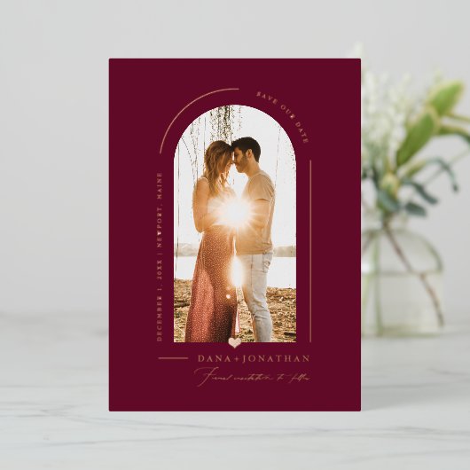 PixDezines DIY kleur Bourgogne Opslagdatum Folie Uitnodiging (Staand Voorkant)