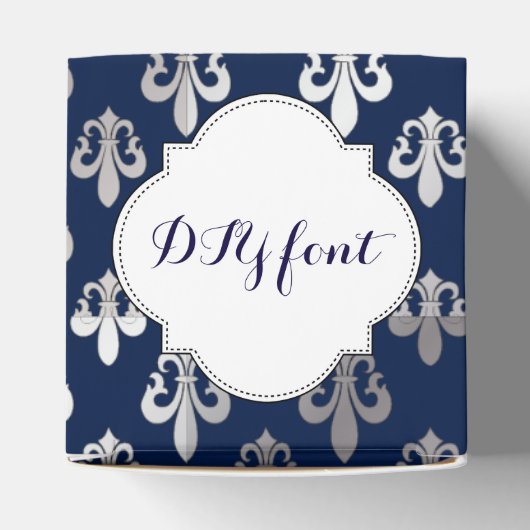 PixDezines fleur de lis silver Bedankdoosjes (Bovenkant)