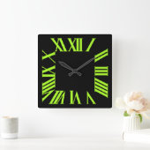 PixDezines Fluorescent Lime Green Roman Numeros Vierkante Klok (Huis)