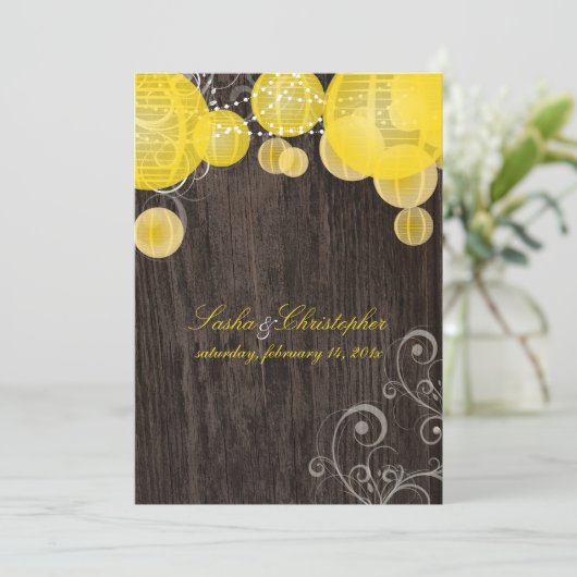 PixDezines gele lantaarns/houten panelen buiten Kaart (Staand voorkant)