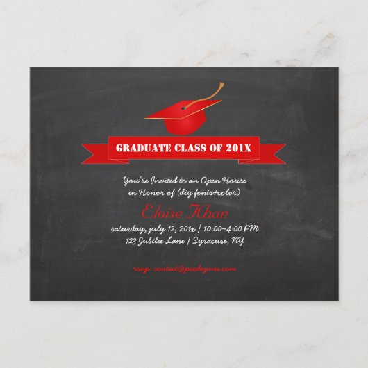 PixDezines krijtbord+rood pet afstuderen Uitnodiging Briefkaart (Voorkant)