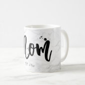 PixDezines NIEUW MOM Marble+Modern Script Koffiemok (Voorkant rechts)