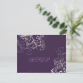 PixDezines Pearl swirls/Plum RSVPs vereisen 5x7 RSVP Kaartje (Staand voorkant)