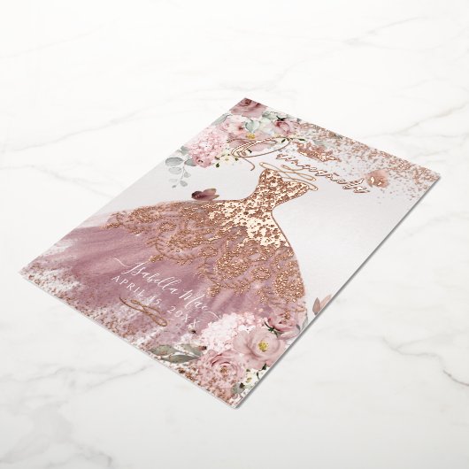 PixDezines Quinceanera Dusty Roos Gold Gown Folie Uitnodiging (Gedraaid)