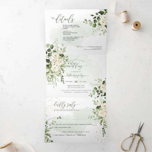 PixDezines Rustic Eucalyptus Alabaster Rozen Tri-F Drieluik Uitnodiging (Binnen)