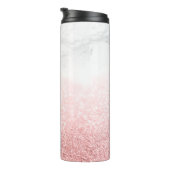 PixDezines WHITE MARBLE+FAUX ROOS GOLD GLITTERS Thermosbeker (Geroteerd rechts)