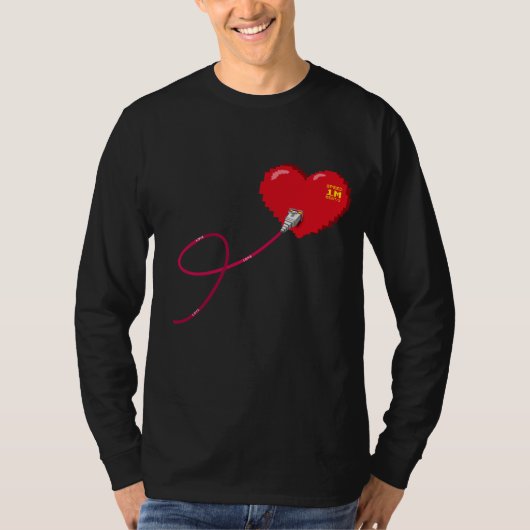 Pixel Hearts aangesloten Matching paar outfit link T-shirt (Voorkant)