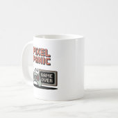 Pixel Panic Gamer Mok – Grappig Retro Gaming Cadea (Voorkant links)