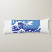 Pixel Tsunami Blue met 8 bits Pixel Art Lichaamskussen (Achterkant)