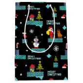 Pixelated Merry Christmas Pattern - Retro Design Medium Cadeauzakje (Voorkant)