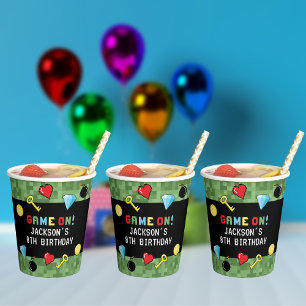 Pixels bereiken gameniveau op kinderen van zaterda papieren bekers