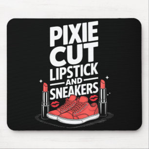 Pixie cut lippenstift en sneakers korte kapsel muismat