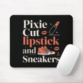 Pixie cut lipstick en sneakers korte kapsel stijl muismat (Met muis)