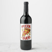 Pizza Day – Leuke Pepperoni Pizza Slice Design Wijn Etiket (Voorkant)