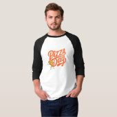Pizza Man met Pizza Day T-shirt (Voorkant volledig)