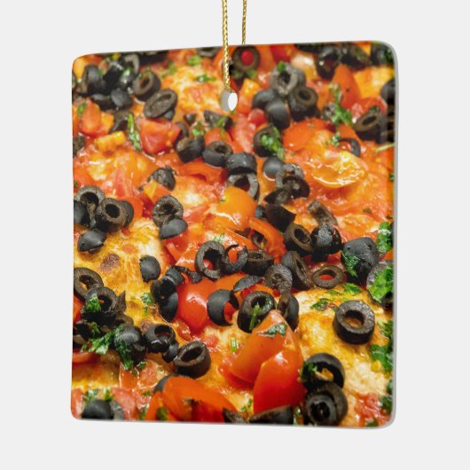 Pizza met zwarte olijven keramisch ornament (Links)
