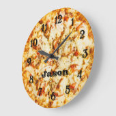 Pizza op tijd klaar om te gaan grote klok (Hoek)