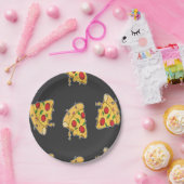 Pizza snijdt het patroon van het voedselkarakter papieren bordje (Feest)