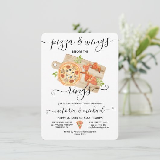 Pizza & Wings voor de ringen Rehearsal Dinner Kaart (Staand voorkant)