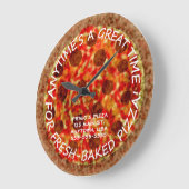 Pizzeria Pepperoni Pizza Custom Wall Clock w Name Grote Klok (Hoek)