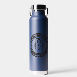 PJK Geïsoleerde fles / zwarte logo op blauw