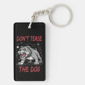 Plaag de agressieve bulldog niet sleutelhanger (achterkant)