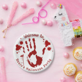 plaats delict bloederige handafdruk bloed verstroo papieren bordje (Feest)