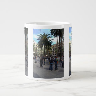 Plaça Reial, Barcelona Grote Koffiekop