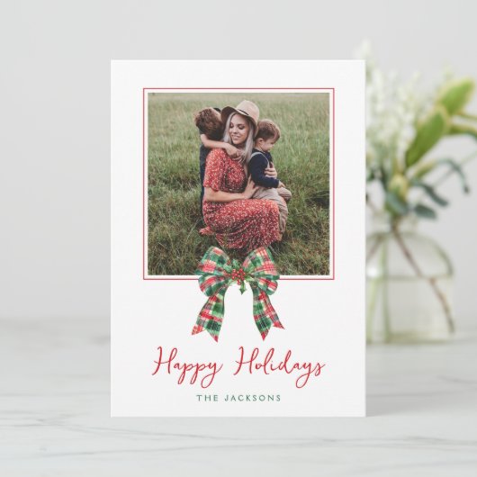 Plaid Coquette Bow & Holly Foto Kerstmis Feestdagenkaart (Staand voorkant)