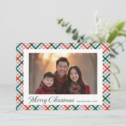 Plaid Familiefoto Moderne Vrolijke Kerst Kaart (Staand voorkant)