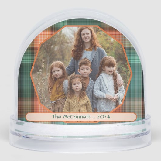 Plaid Family Christmas Photo Template Sneeuwbol (Voorkant)