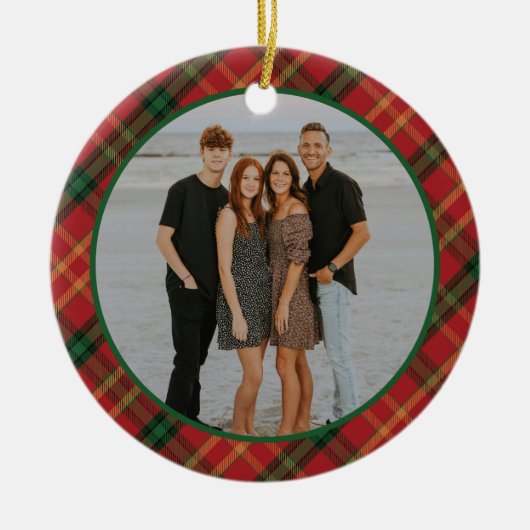 Plaid Lijst Familiefoto Gepersonaliseerde Kerst Keramisch Ornament (Voorkant)