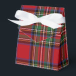 Plaid Stewart Red and Green Party Tartan Bedankdoosjes<br><div class="desc">Complete your gifting needs with this cute plaid Stewart tartan pattern favor box for any special occasion including birthdays,  anniversaries,  holidays</div>