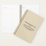 Plain & Clean Advocate Planner<br><div class="desc">Dit schone,  vlakke,  en minimale planerontwerp kenmerkt een enig-lijngrens,  en een decoratieve rij van streepjes. Het kan worden gebruikt door een beroepsbeoefenaar zoals een advocaat,  een advocaat of een advocaat. De naam,  het beroep en de contactgegevens kunnen worden gepersonaliseerd.</div>