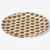 plakje chocoladetaart papieren bordje (Gekanteld)