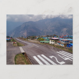 Plane Takeoff op Lukla Mountain Airport, Nepal Briefkaart